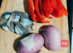 洋葱炒鸡胗的做法图解1