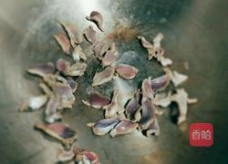 洋葱炒鸡胗的做法图解3