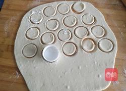 马蹄莲花束的做法图解2