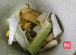 山药排骨汤的做法图解1