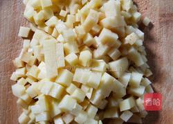 腊肠焖饭的做法图解2