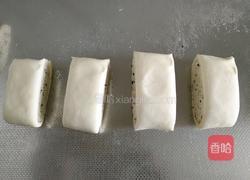 椒盐黑芝麻花卷的做法图解8