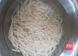 酸豆角面的做法图解4