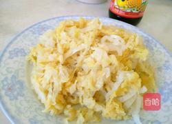 排骨酸菜馅蒸饺的做法图解2