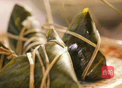 玫瑰蜜粽||五月五日午，莹白稻米绕花香，一口甜粽思故乡的做法图解3