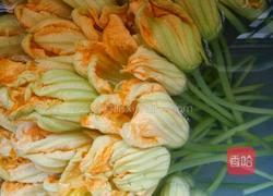 酿南瓜花的做法图解2