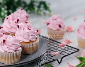 少女風(fēng)杯子蛋糕