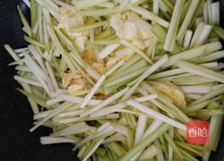 韭黄炒鸡蛋的做法图解4