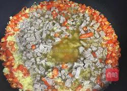 秘制麻辣牛肉酱的做法图解6