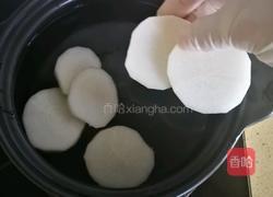 辣白菜饺子锅的做法图解2