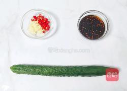 蓑衣黄瓜的做法图解1