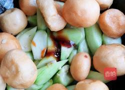 丝瓜油面筋的做法图解3