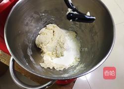 奶香蓝莓餐包的做法图解3