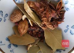 香菇花生炖猪蹄的做法图解1