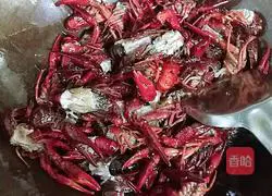 Illustration of how to make strange-tasting finger-sucking crayfish 8