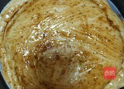 鲜虾红肠披萨的做法图解2