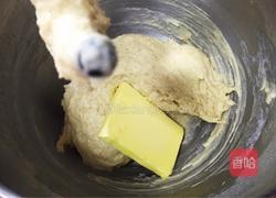 麦香红枣芝麻包的做法图解6