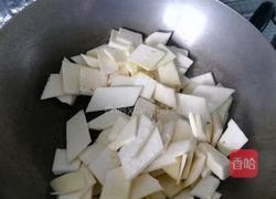 原谅我忘记单拍了～菜椒炒饺瓜的做法图解4