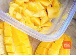 芒果酸奶的做法图解2