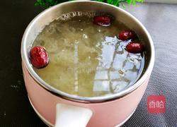 银耳莲子红枣汤的做法图解4