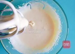 蛋黄溶豆的做法图解2