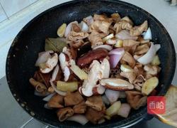 香辣肥肠的做法图解5