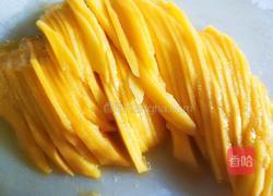 芒果玫瑰花的做法图解5