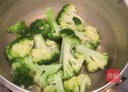 西兰花粉丝煎饼的做法图解2