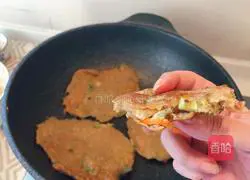 Illustration of how to make broccoli vermicelli pancakes 14