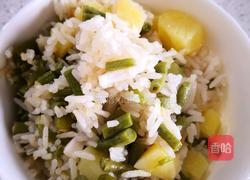 豇豆土豆焖饭的做法图解9
