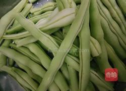 豆角烧茄子的做法图解1
