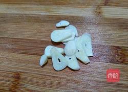 莴笋仔姜胡萝卜炒香肠的做法图解8