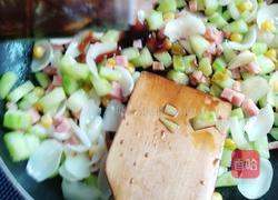 百合青瓜玉米火腿粒的做法图解5