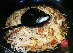 金针菇炒肉丝的做法图解7