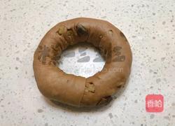 黑巧核桃贝果的做法图解10