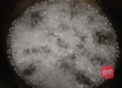 香菇闷鸡腿的做法图解2