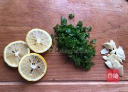 柠檬可乐鸡翅的做法图解2