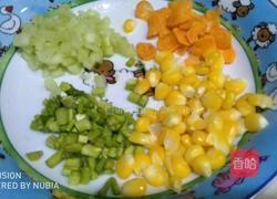 五彩缤纷土豆饼的做法图解3