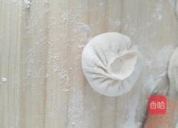 韭菜鸡蛋海米包子的做法图解6