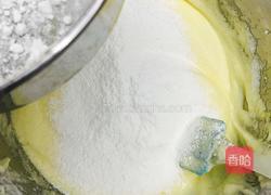 香葱肉松纸杯小蛋糕的做法图解5