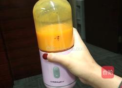 牛奶芒果汁的做法图解2