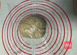 全麦肉松乳酪欧包的做法图解4