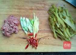 香辣榨菜炒肉丝的做法图解2