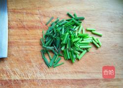 蒜苗豆腐大虾汤的做法图解3