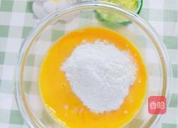 宝宝辅食虾皮蛋卷棒棒糖的做法图解4