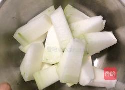 冬瓜酥肉汤的做法图解2