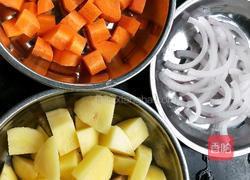 香菇鸡肉焖饭的做法图解3