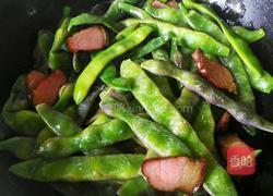 腊肉炖豆角的做法图解3