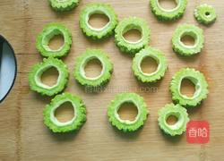 苦瓜鹌鹑蛋的做法图解3