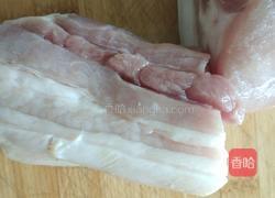 土豆红烧肉的做法图解1